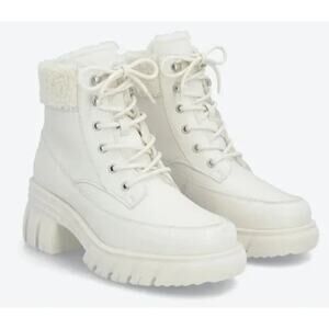 Aldo Nydoremas Boots Waterproof Off White Lug Sole Faux Fur NEW 6 US